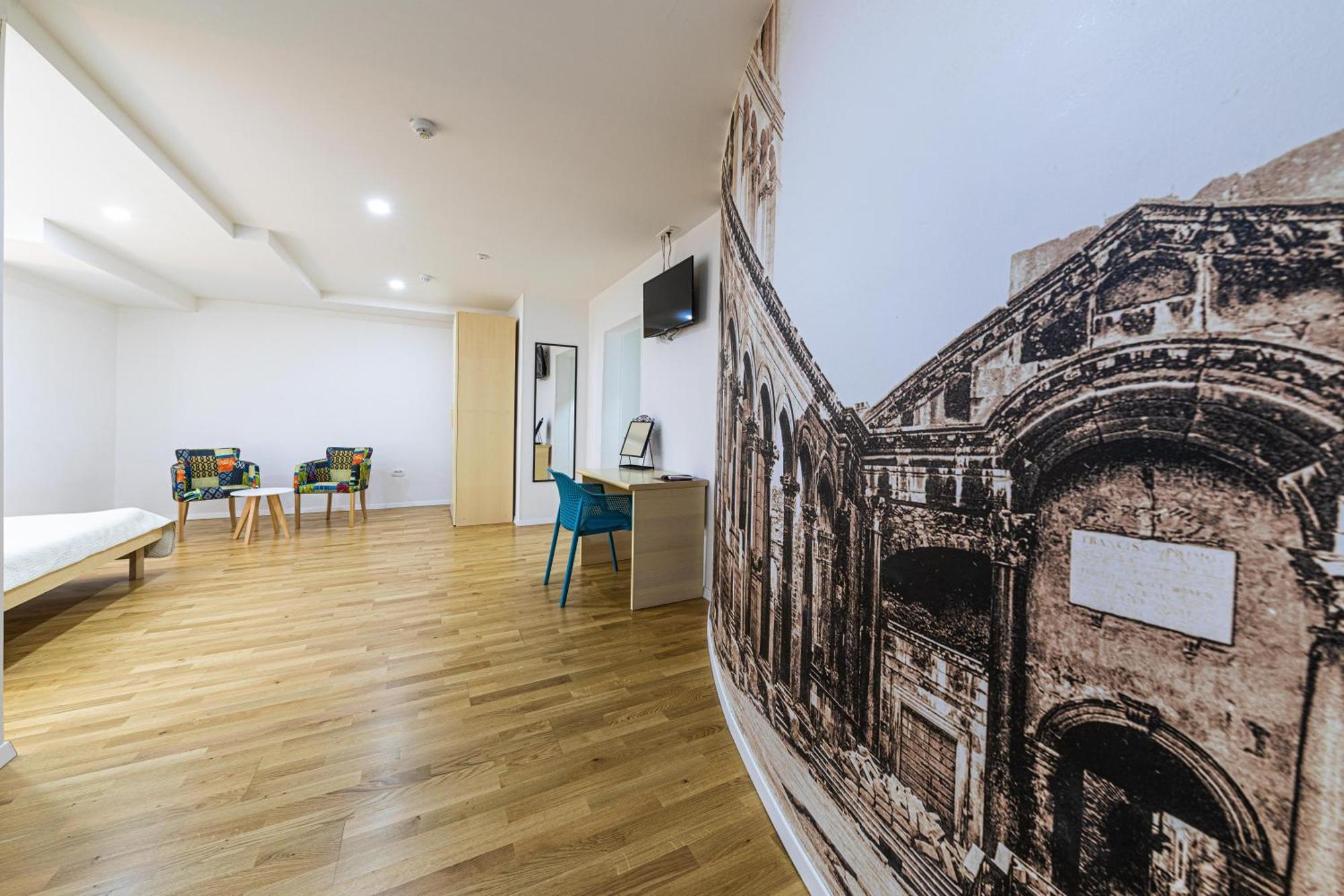 Split City Rooms Gjestgiverier