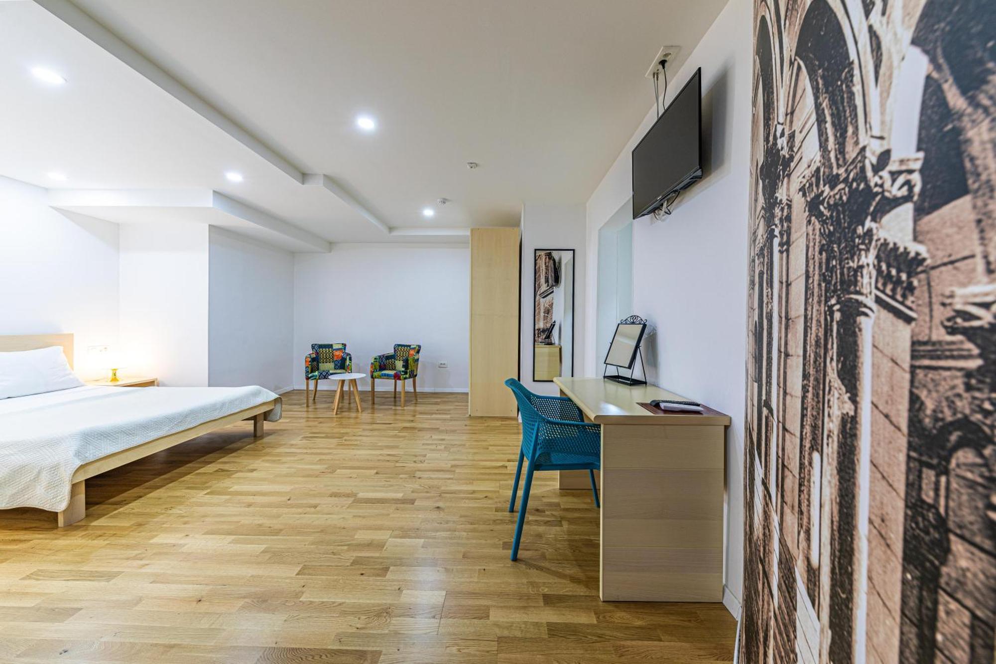 Split City Rooms Gjestgiverier